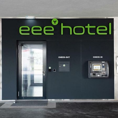 Eee Hotel Traun Exterior photo